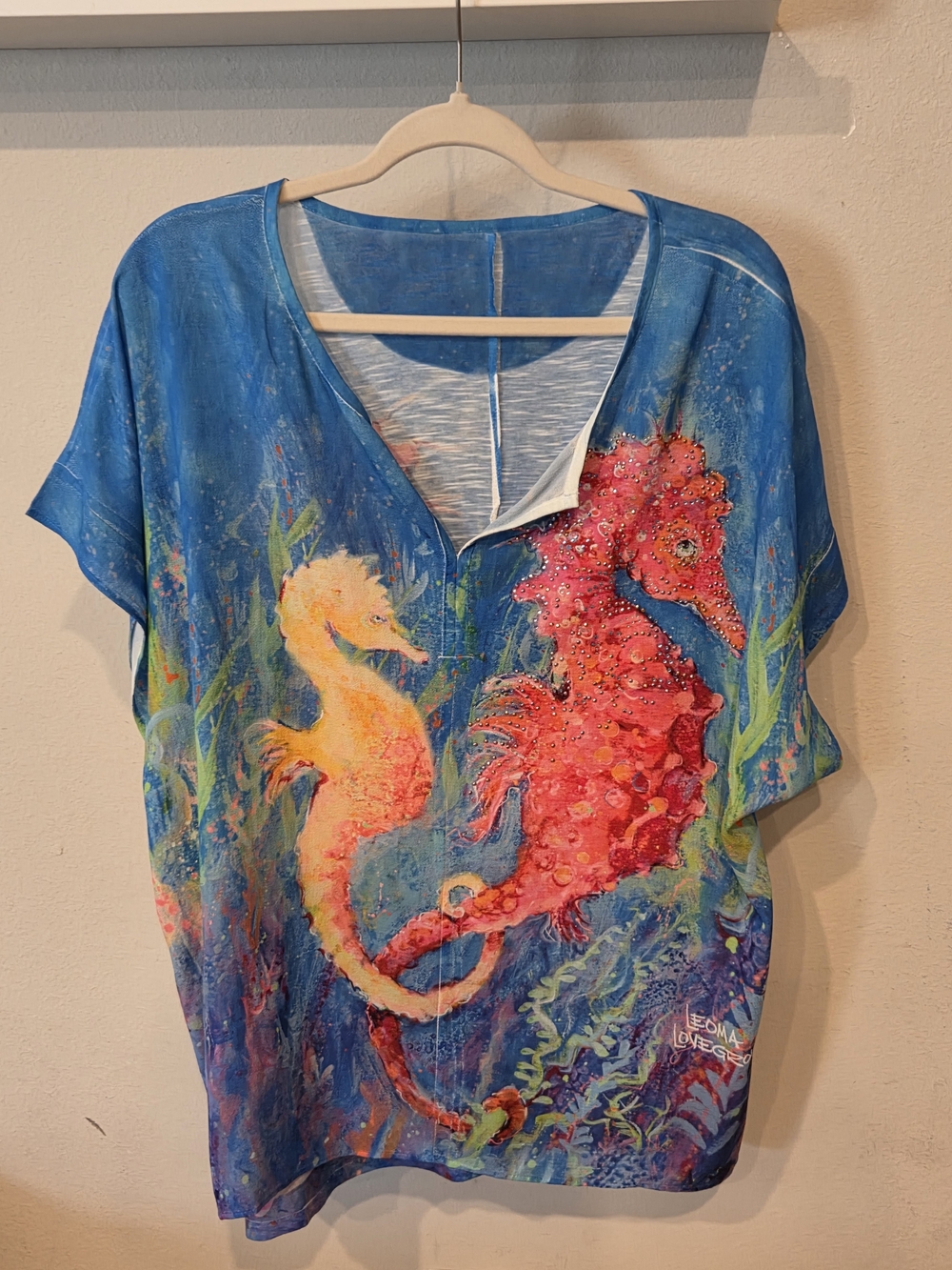 Leoma Lovegrove Women’s Blue Seahorse Print V-Neck Tunic Top
